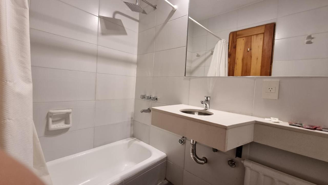 סן קרלוס דה ברילוצ'ה Hosteria Santa Rita מראה חיצוני תמונה